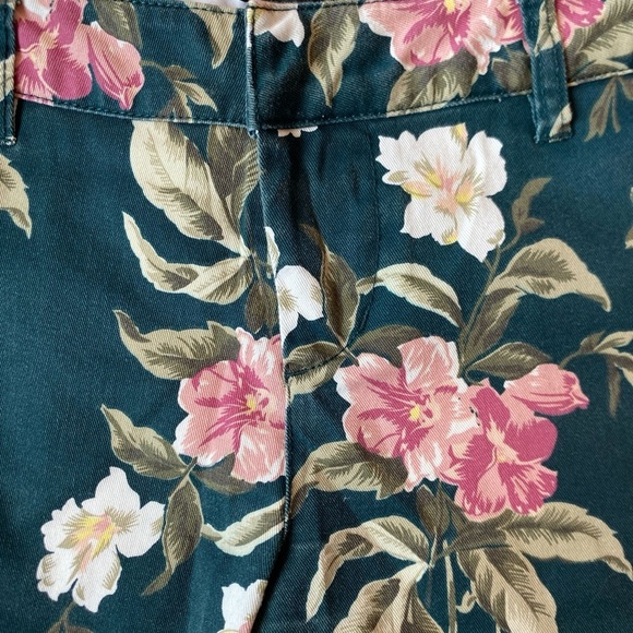 Volcom Floral Shorts Y2K Green Womens Size 26 Low Rise - Picture 2 of 7
